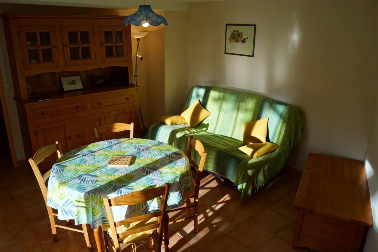 La Petite Maison Dans La Prairie Cassaignes エクステリア 写真