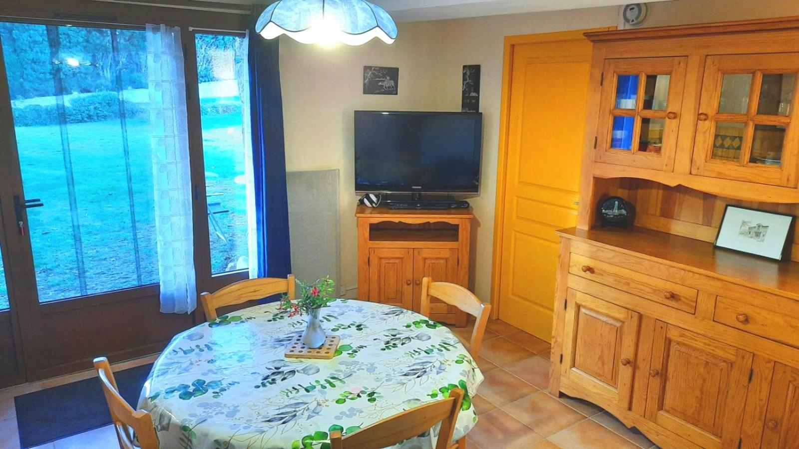 La Petite Maison Dans La Prairie Cassaignes エクステリア 写真